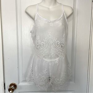 Just Sexy Lingerie 2 Piece Set Sleepwear/Lingerie M Women White